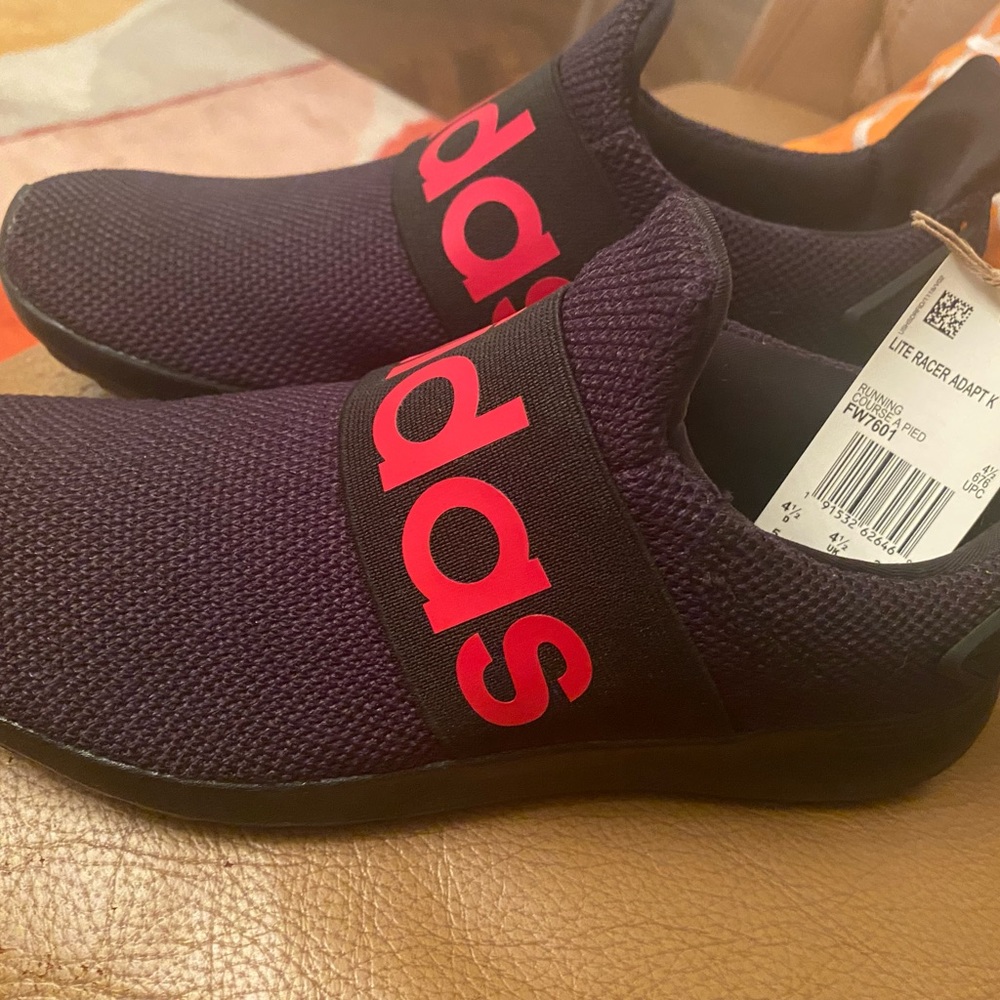 NWT Adidas Boys Lite Racer Adapt K Slip On Running Shoe Black/Red Size 5